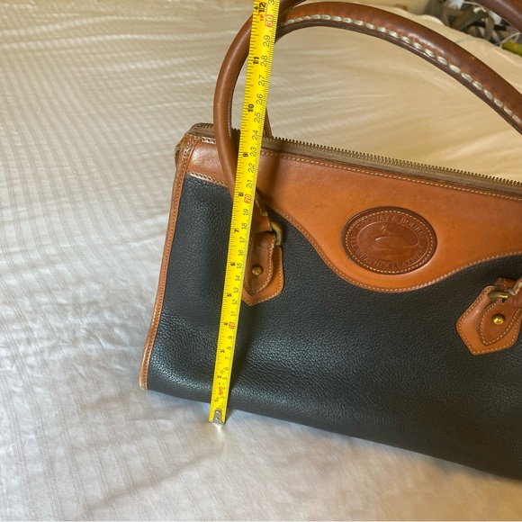 Vintage Dooney and Bourke All Weather Leather Structured Handbag - Picture 4 of 9